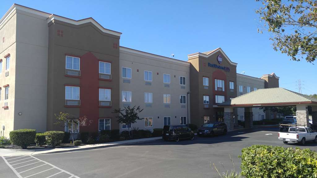 Best Western Plus Delta Inn & Suites Oakley Екстериор снимка