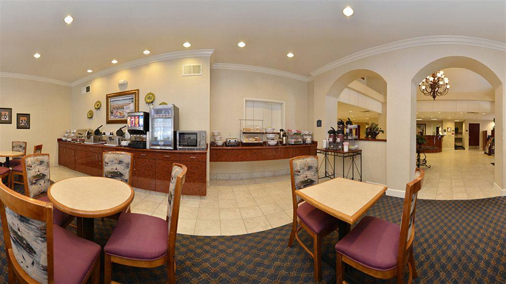 Best Western Plus Delta Inn & Suites Oakley Екстериор снимка